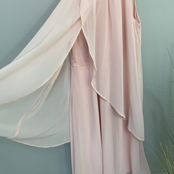 CB | Flowy Necklace Dress - Picture 3 of 6